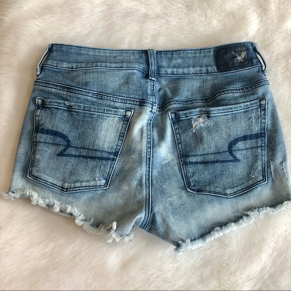 ⭐️ American Eagle High Rise Distressed Shortie Jean Denim Shorts Size 2 - Picture 6 of 14